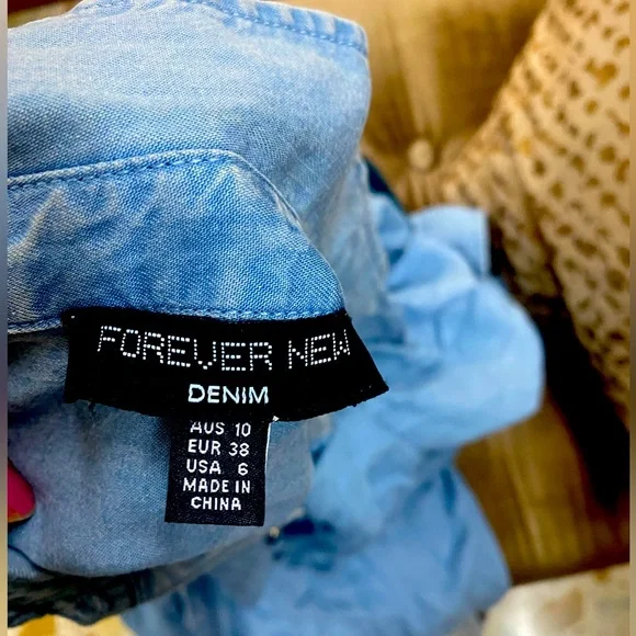 FOREVER NEW DENIM COLLECTION KNOT DRESS! NEVER WORN UNUSED. - Picture 3 of 3